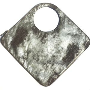 Arza Diamond Shoulder Bag